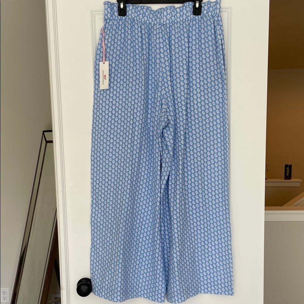 Vineyard Vines size large light blue pants
